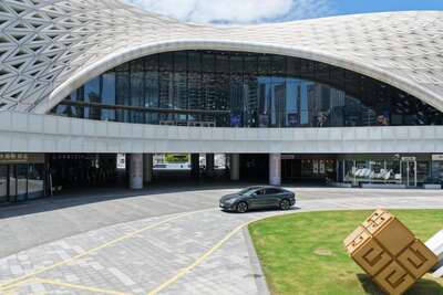 hz/汽车拍摄/几何水岸车场1